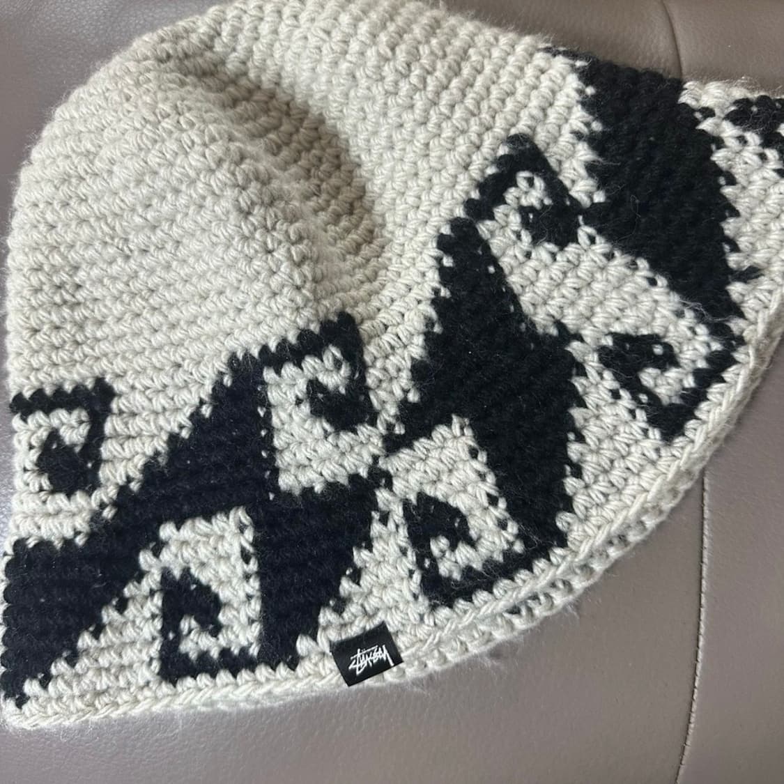 스투시 웨이브 니트 버킷햇 본 상품이미지1