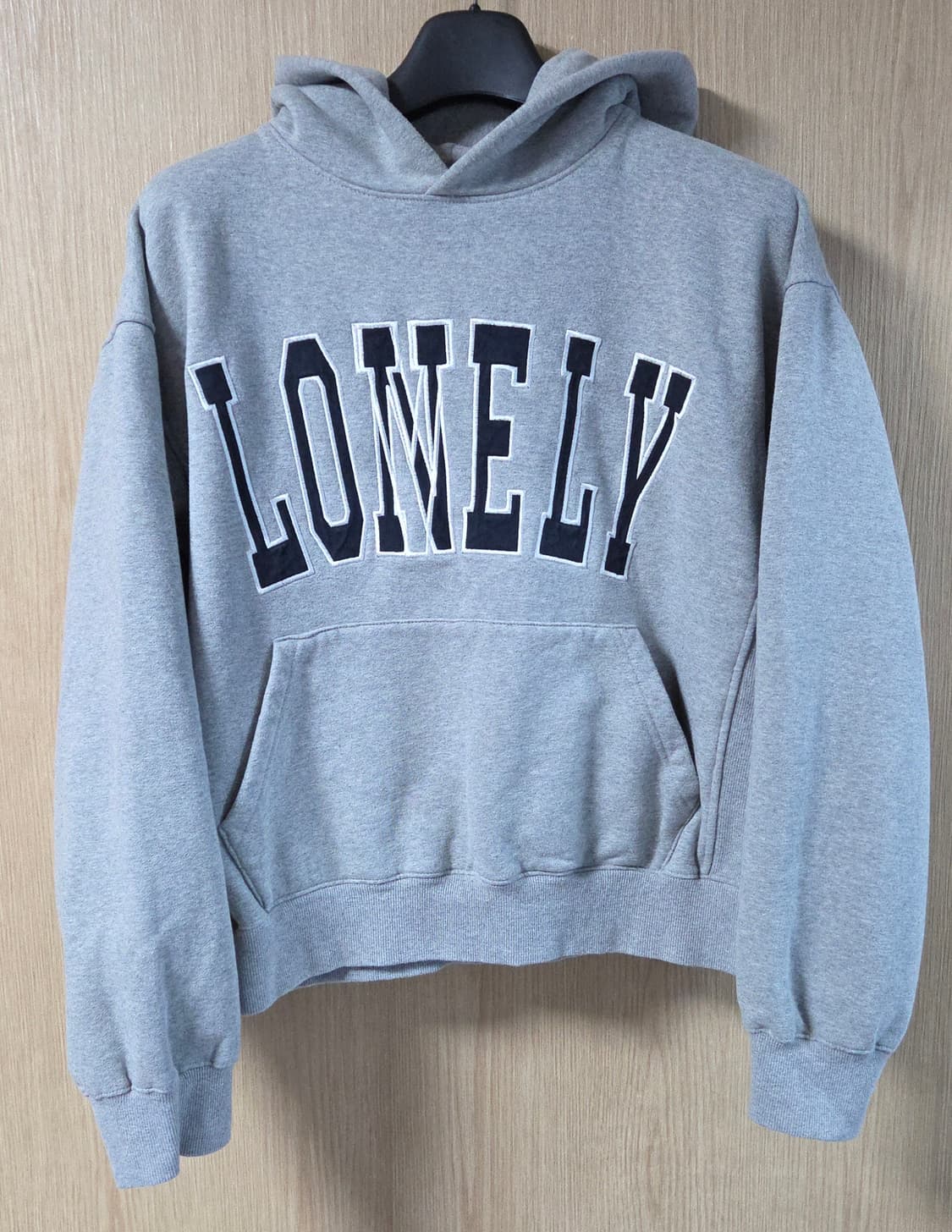 (착샷) 노앙 후드 티셔츠 NOHANT 상품이미지1