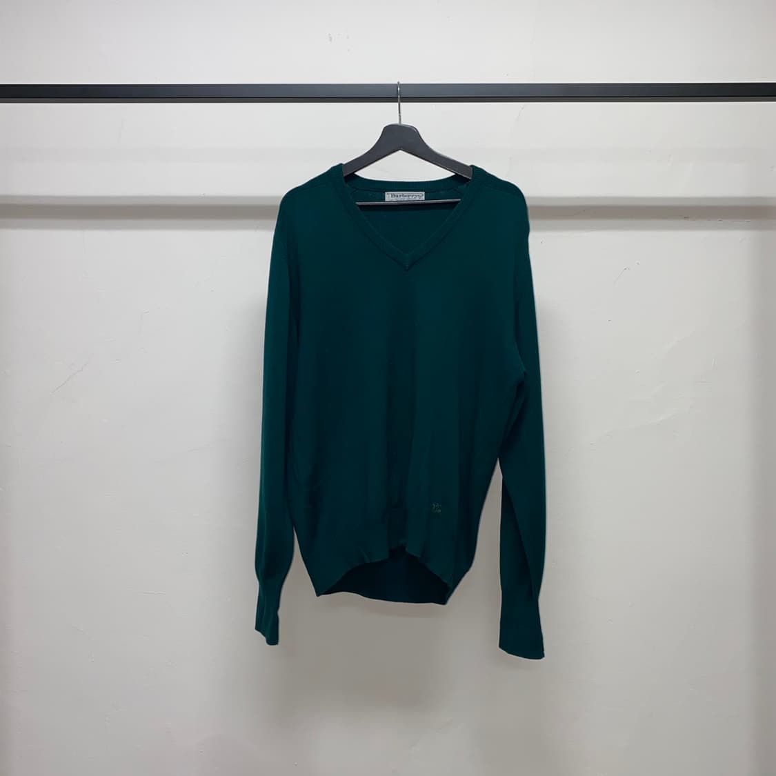Burberry Cashmere V-Neck Knit 상품이미지3