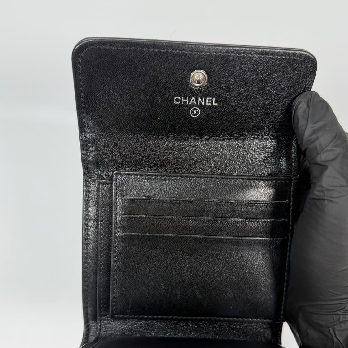 샤넬 보이 플랩 반지갑 상품이미지8