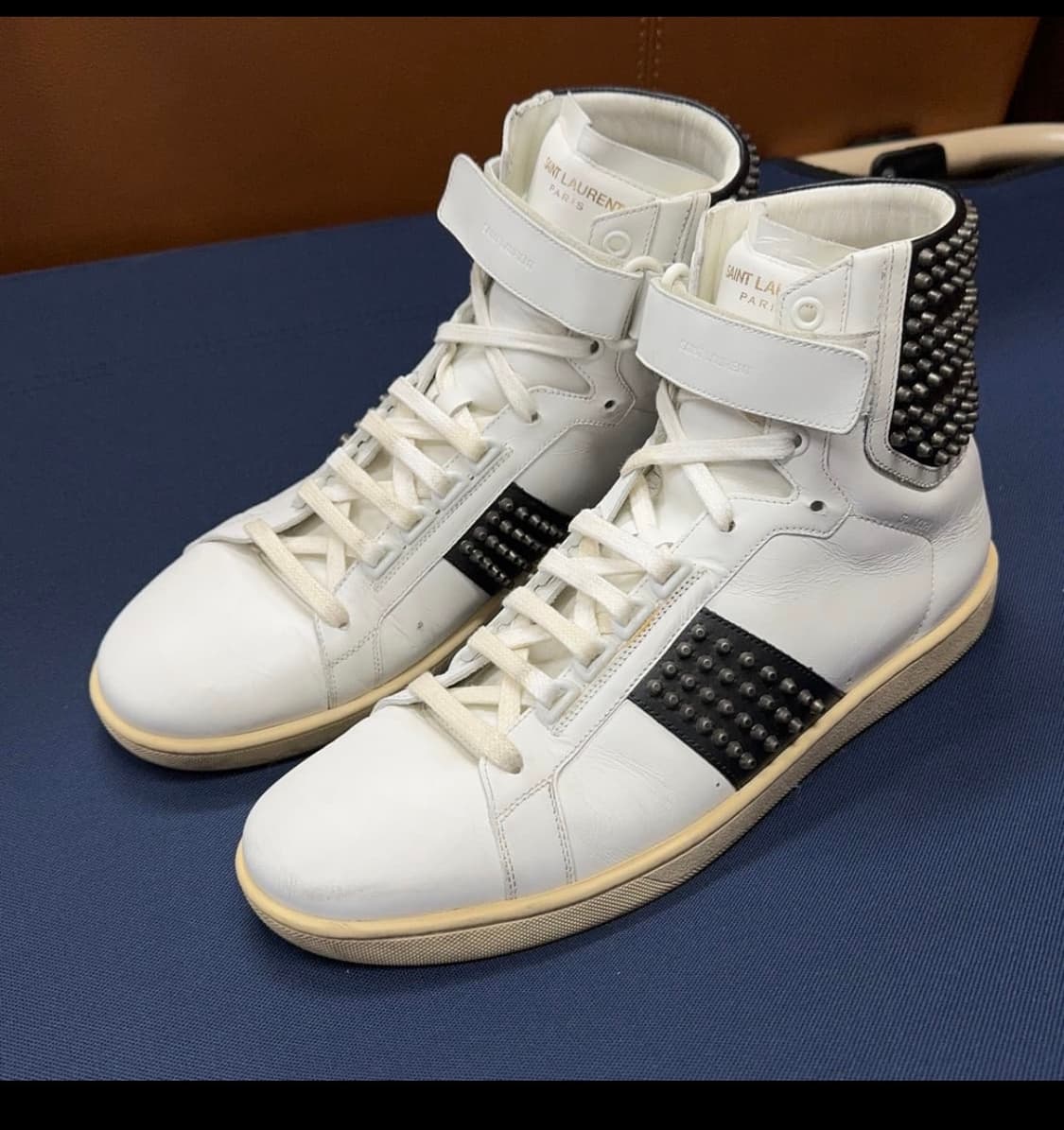 생로랑 하이탑 구합니다 42-42.5사이즈 상품이미지1