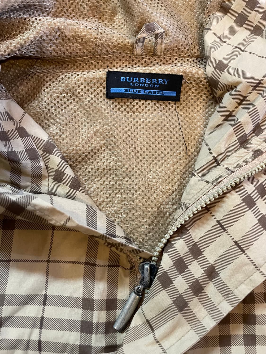 버버리 블루라벨 노바체크 후드 바람막이 자켓 양홍원 바람막이 상품이미지5