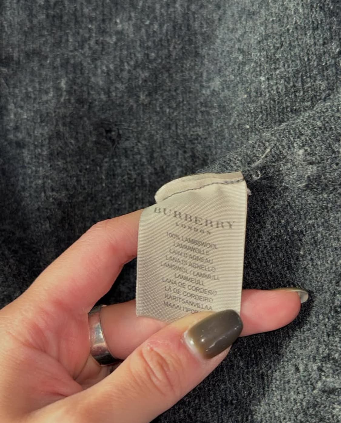 Burberry 버버리 램스울 차콜 하프집업 니트 상품이미지8