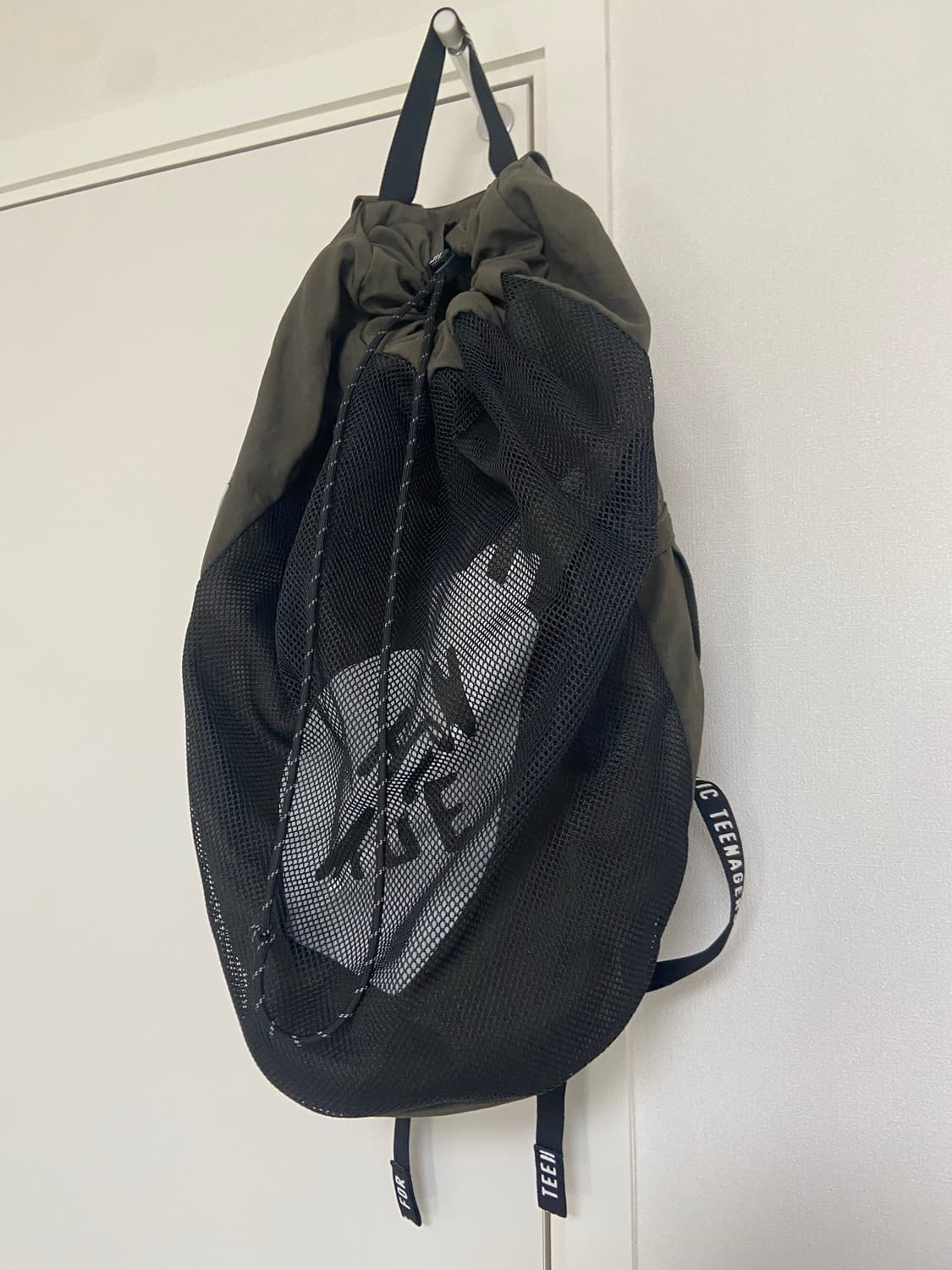 휴먼메이드 드로우스트링 백팩 올리브 드랩 상품이미지4