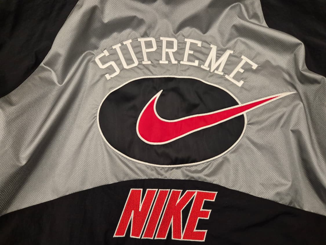 19ss 슈프림x나이키 스포츠 자켓  실버 상품이미지5