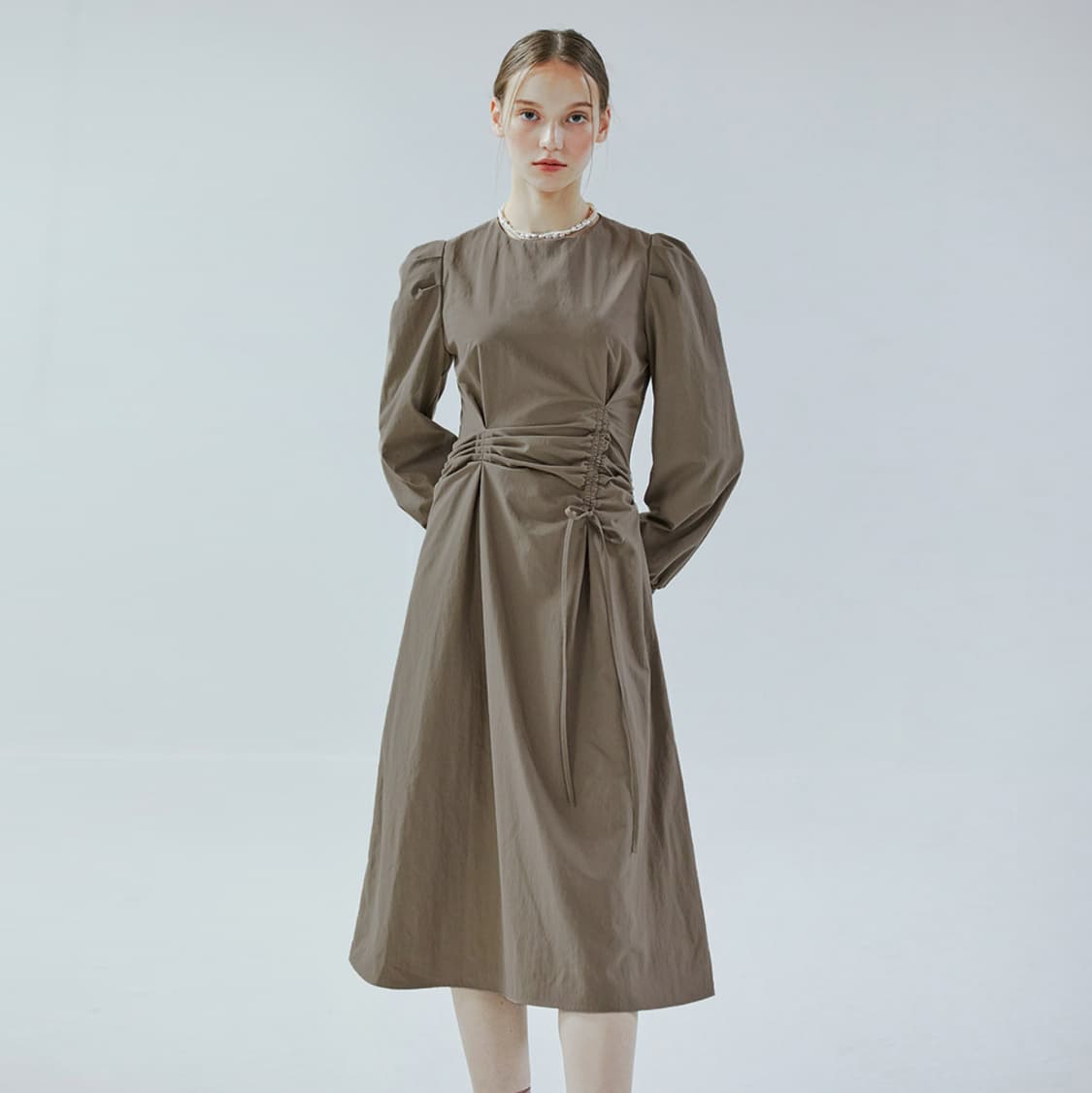 에트몽(ATMON) 핀턱 스트링 스모크 원피스 55 상품이미지2