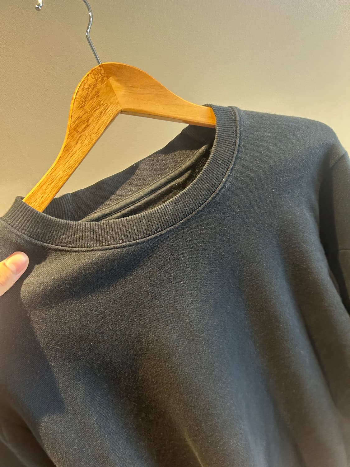 Cp컴퍼니 블랙 맨투맨 m 정품 s급 상품이미지4