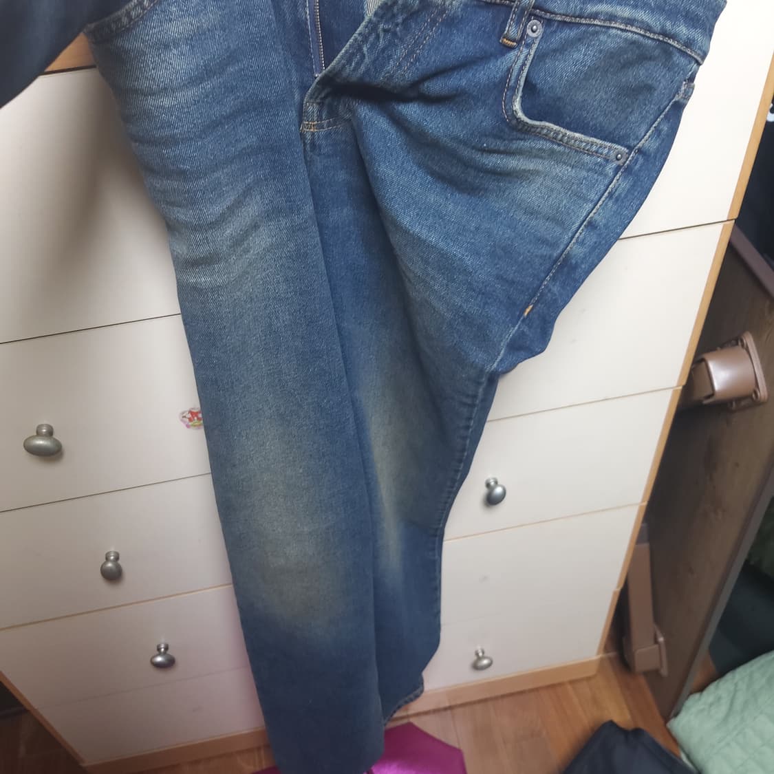 발렌시아가 빈티지 청바지

새거 33 상품이미지3