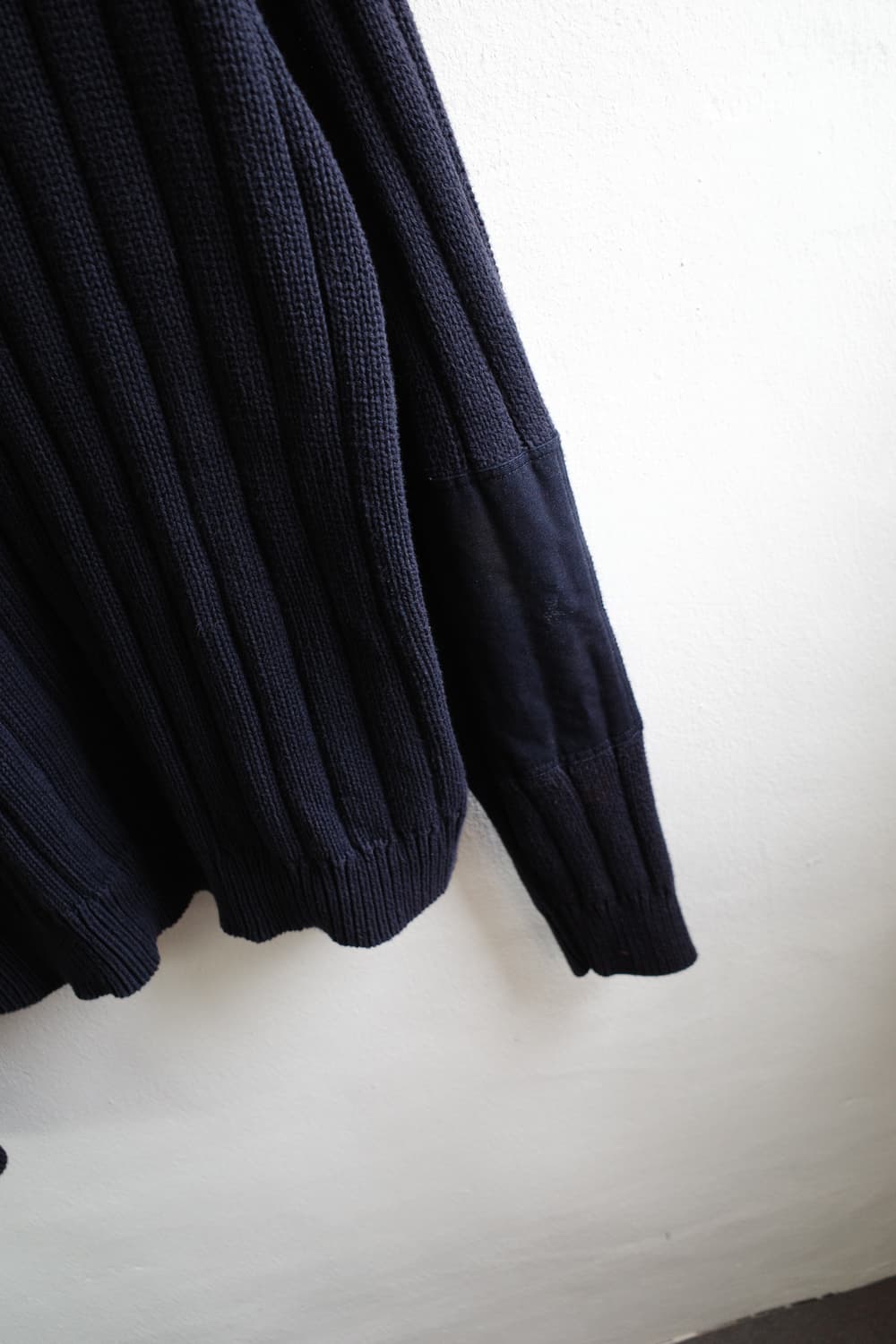 폴로 브이넥 니트 상품이미지9