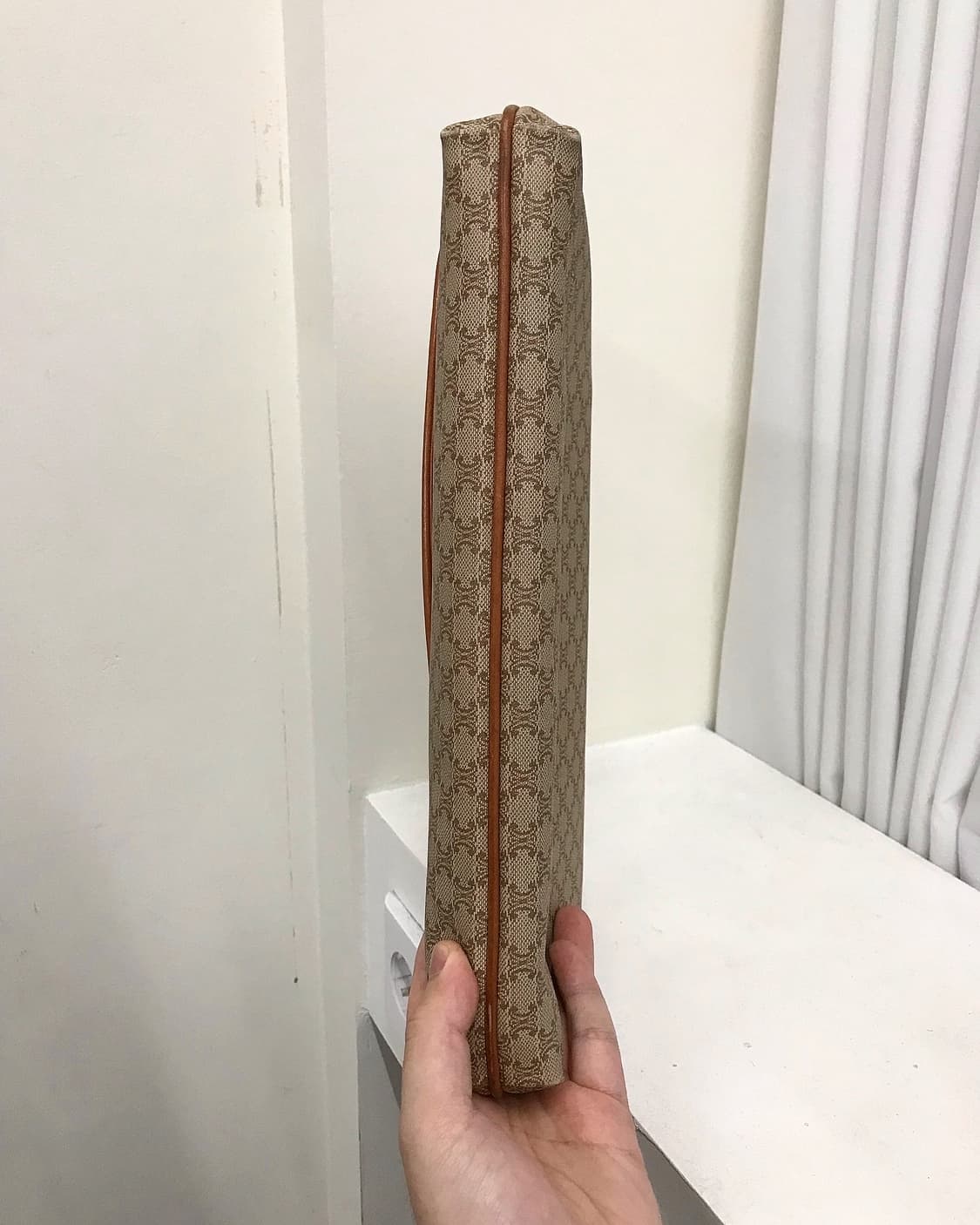 셀린느 가죽로고 마카담 클러치백 상품이미지6