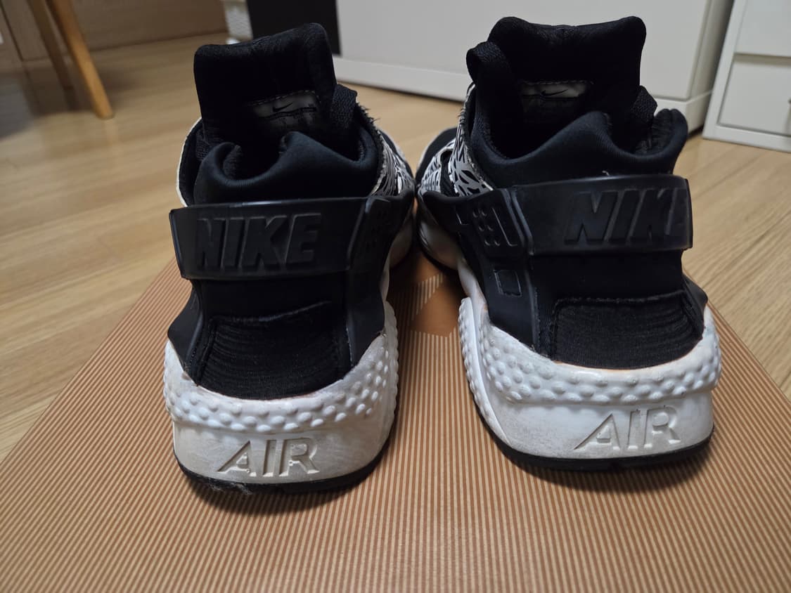 나이키 허라취 런  프린트  상품이미지4