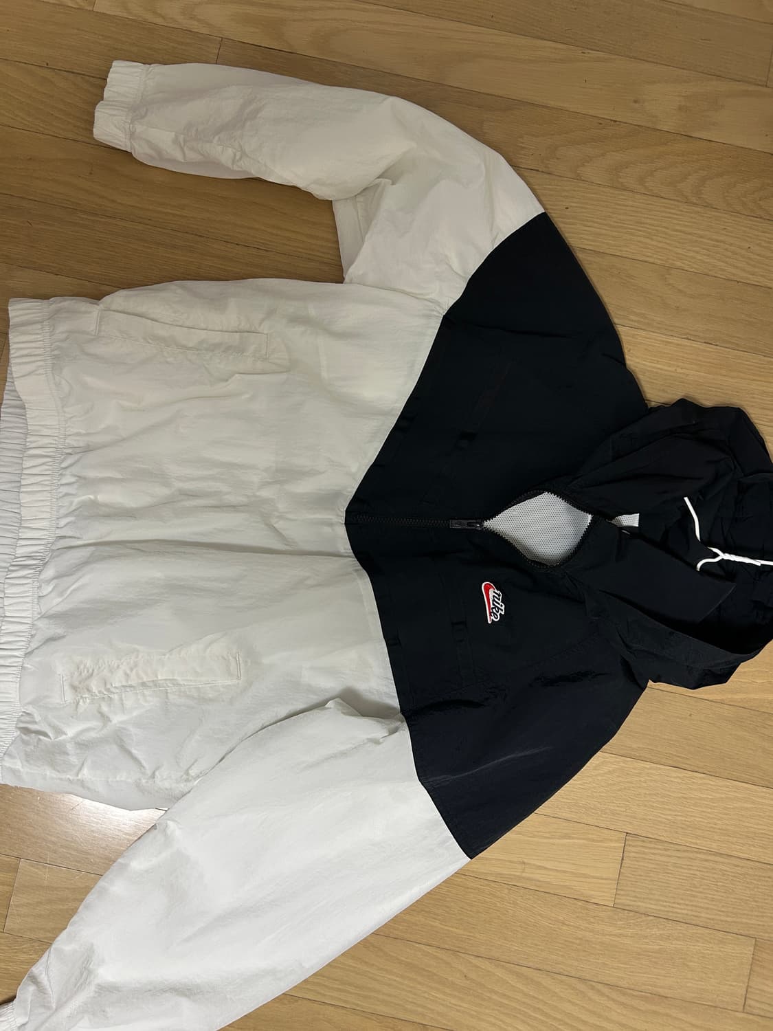 나이키 바람막이 L 상품이미지1