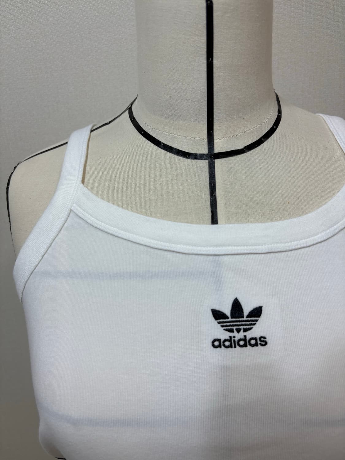 아디다스 adidas original 흰색 나시 상품이미지6