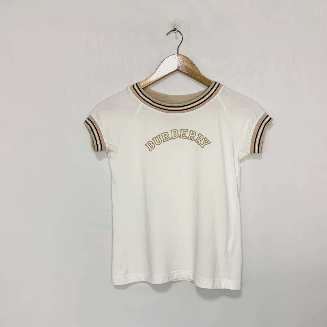 버버리 배색 라인 슬림핏 크롭 로고 반팔 티셔츠 아이보리 키즈사이즈 상품이미지1