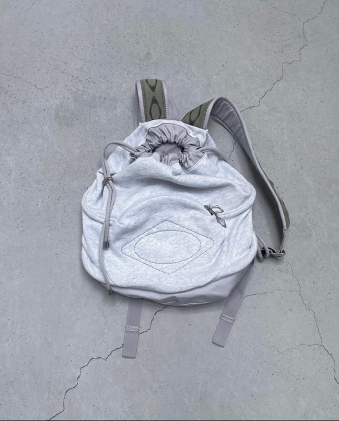 미스치프 드로우스트링 더플 백 상품이미지1