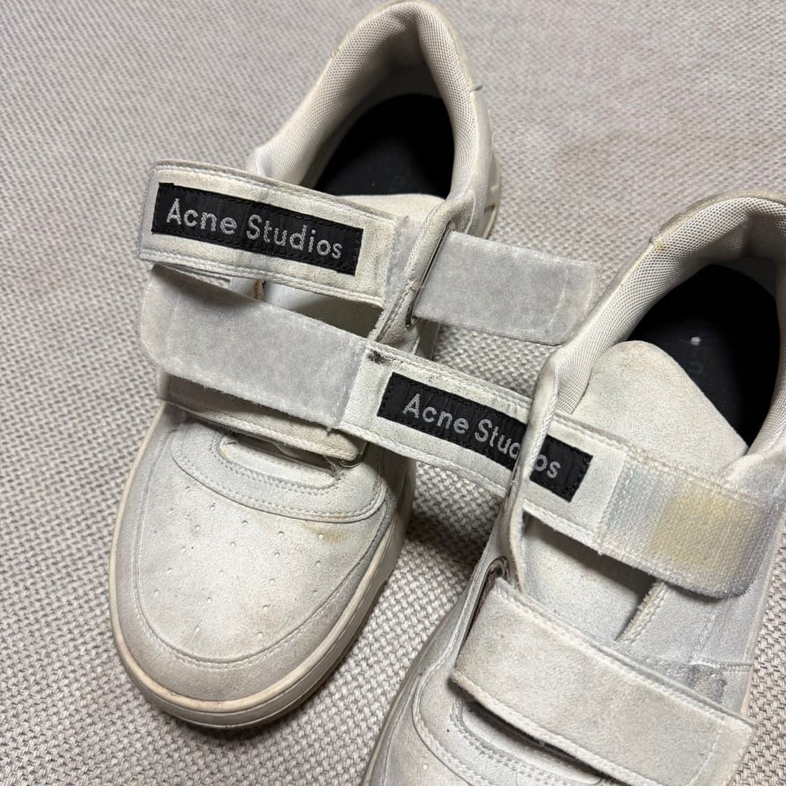 19FW 아크네 스튜디오 페리 오버다이 더티 스니커즈 상품이미지2