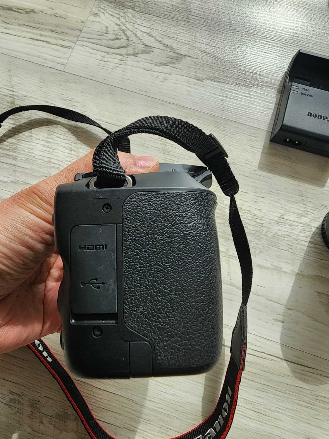 캐논 EOS 200D II 18-55STM 번들렌즈셋 팜 DSLR 카메라 상품이미지7