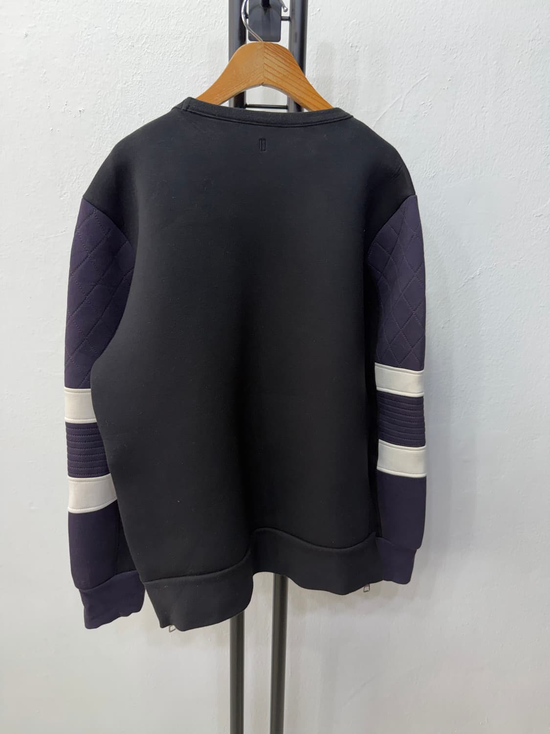 정품) Neil Barrett 닐바렛 블랙 네오플렌 맨투맨 S 상품이미지4