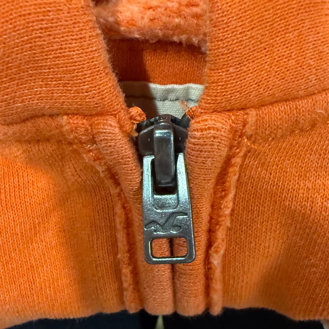 홀리스터 오렌지 딱붙 후드집업 상품이미지5