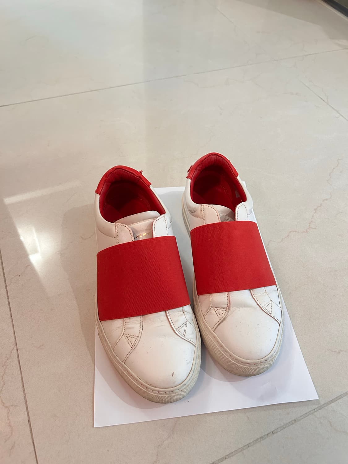 지방시 레더 밴딩 스니커즈 운동화 상품이미지1