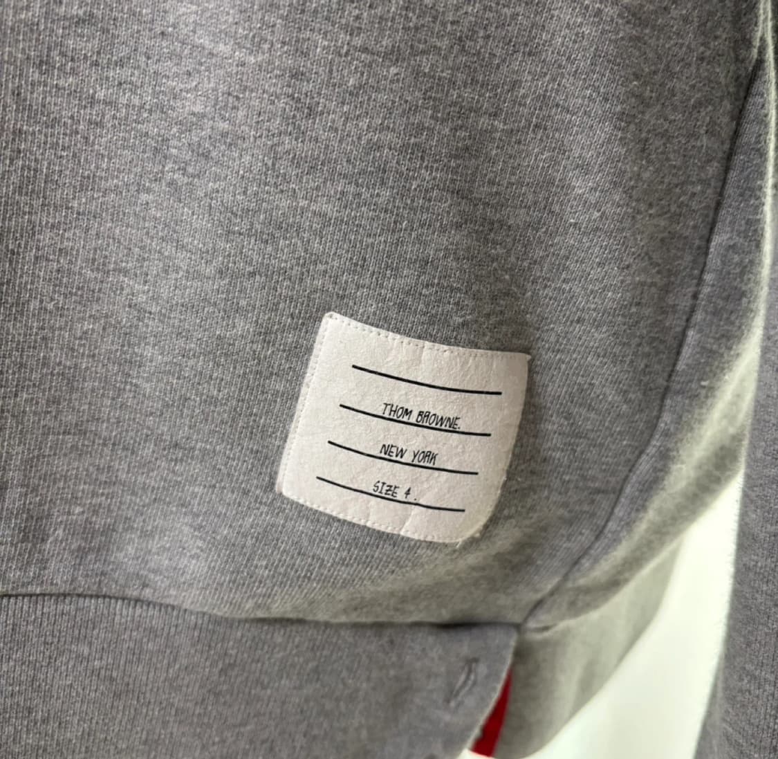 [4] 톰브라운 백로고 맨투맨 그레이 상품이미지5