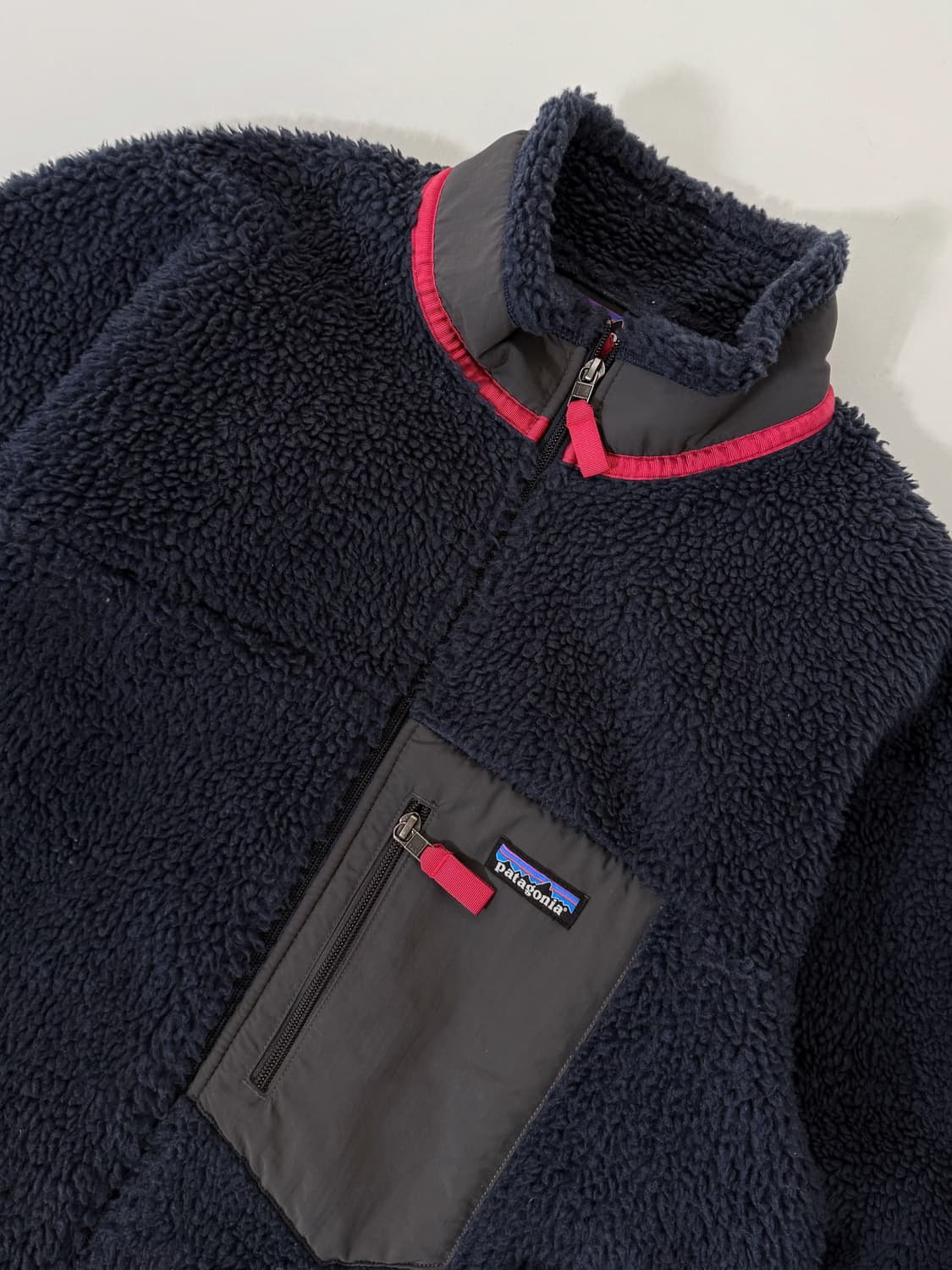 파타고니아 루즈핏 클래식 레트로 X 플리스 자켓 뉴 네이비 왁스레드 상품이미지3