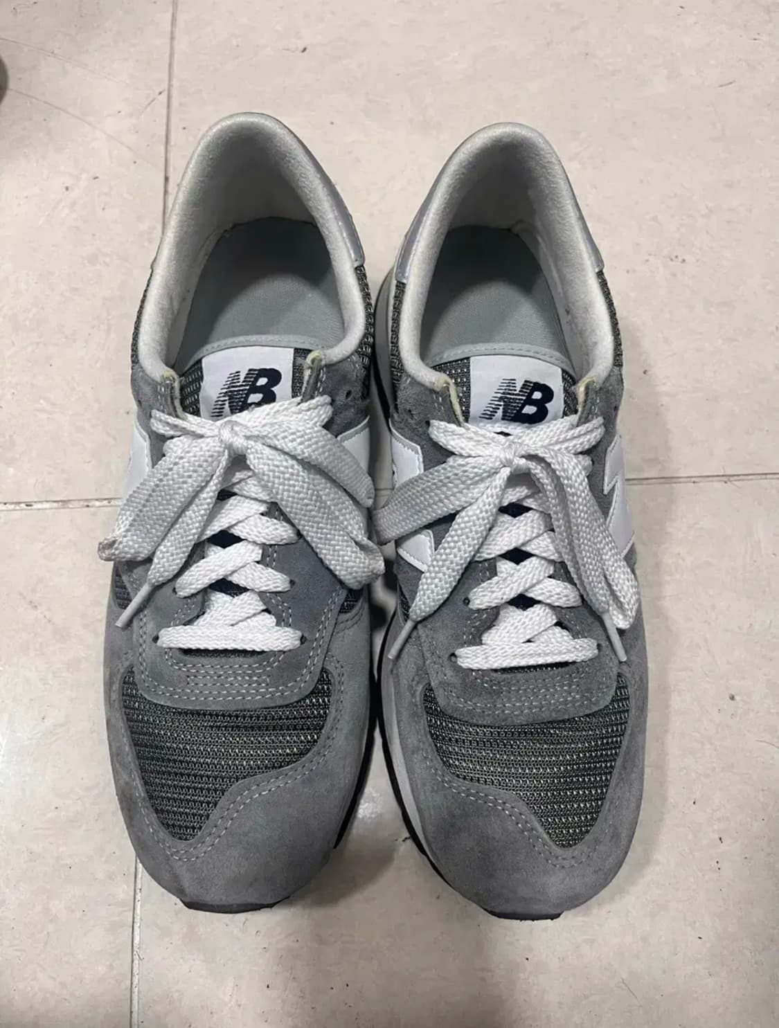 뉴발란스 990v1 메이드 인 USA 그레이 화이트 245 상품이미지1