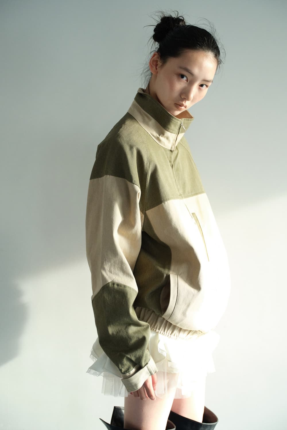 세릭 콘트라스트 트랙 점퍼 베이지 2사이즈 상품이미지2