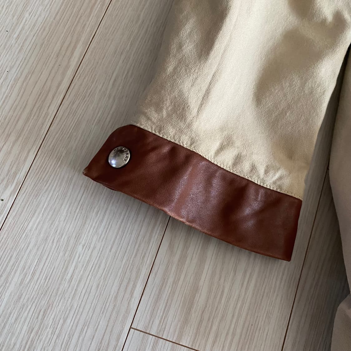 [M] 버버리 런던 헤비 코튼 레더 카라 필드자켓 상품이미지7