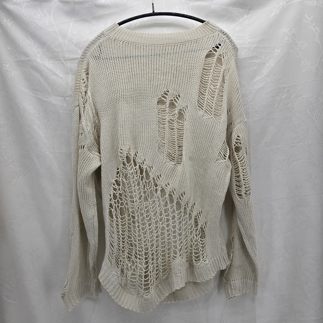 데미지 니트 아이보리 스웨터 상품이미지4