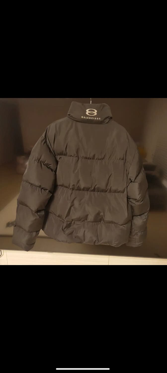 발렌시아가 유니티 스포츠 아이콘 패딩 M사이즈 상품이미지5