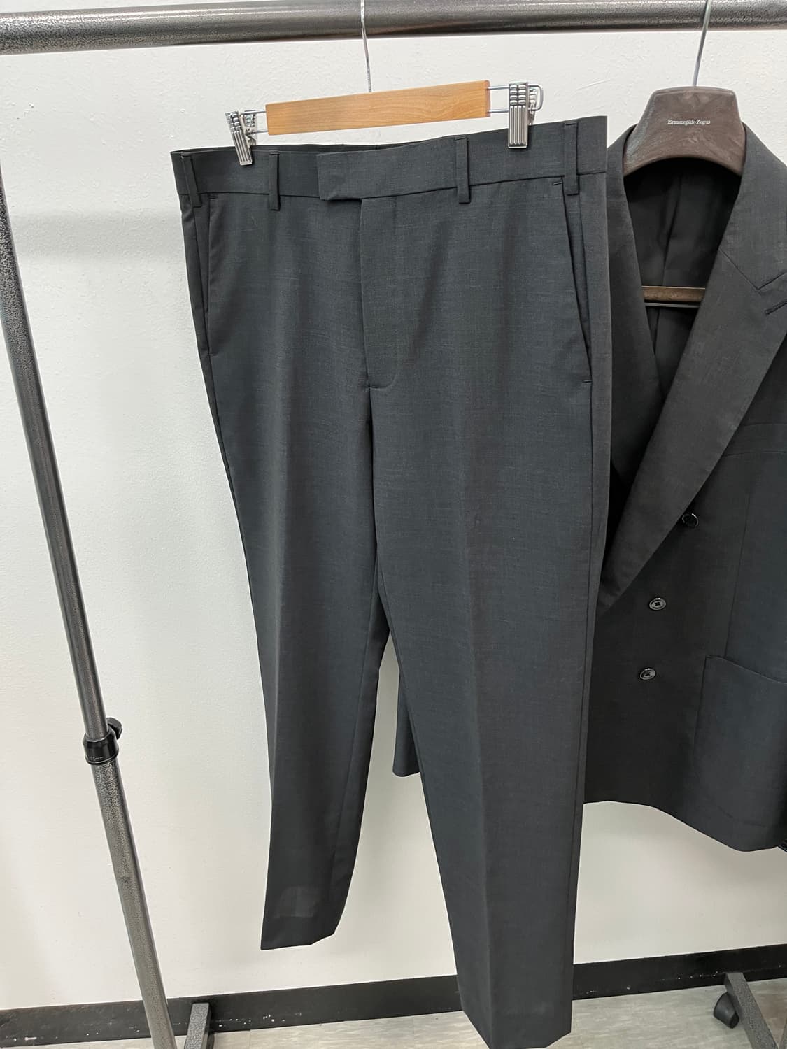 110,35-36) 루이비통 유니폼 더블슈트 상품이미지8