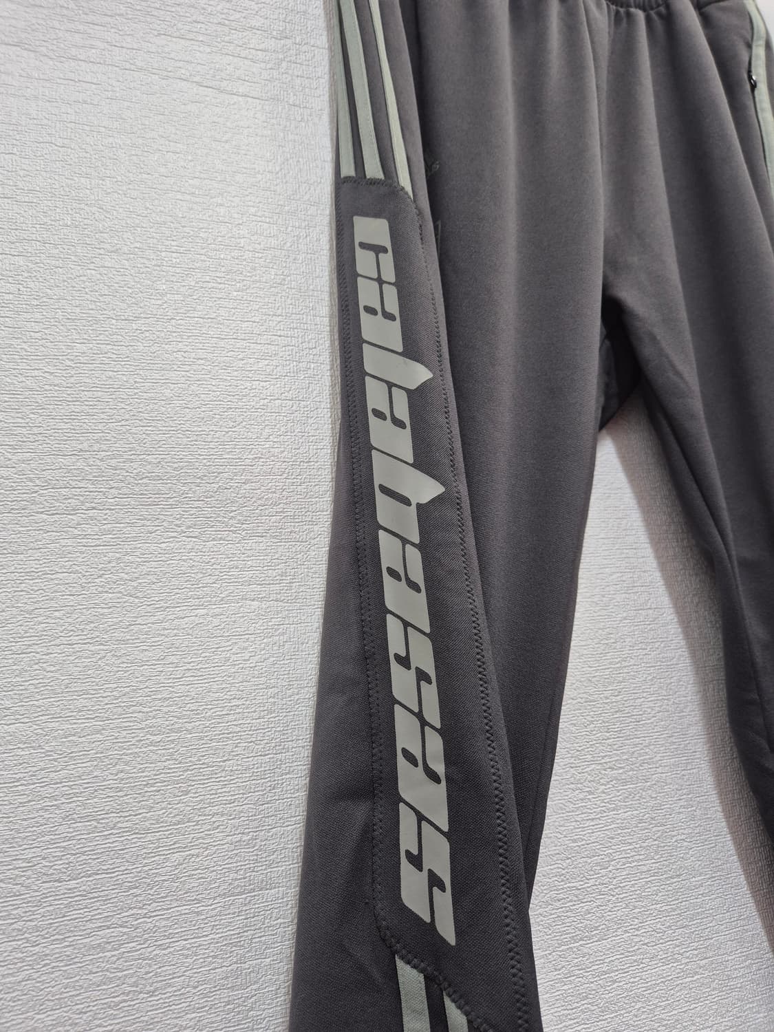 아디다스 칼라바사스 트랙 팬츠 XL / 32 (정품) 상품이미지3