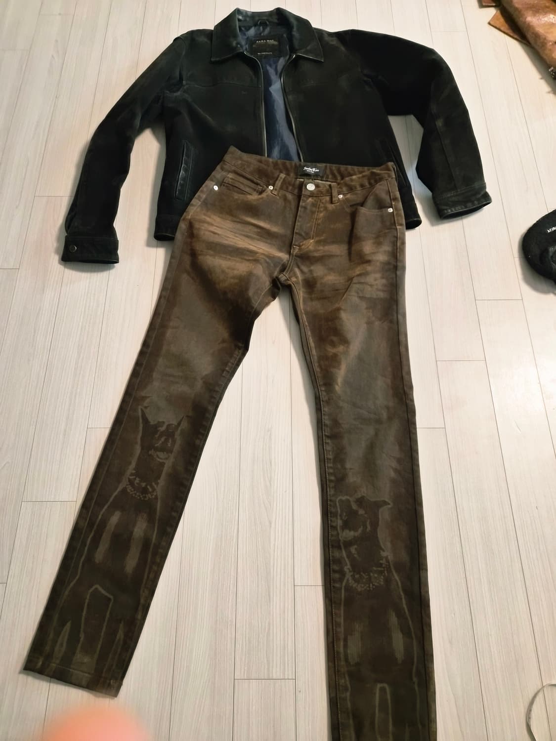 새상품 스모크라이즈(Smoke Rise) 도베르만 그래픽 코팅 팬츠 상품이미지1