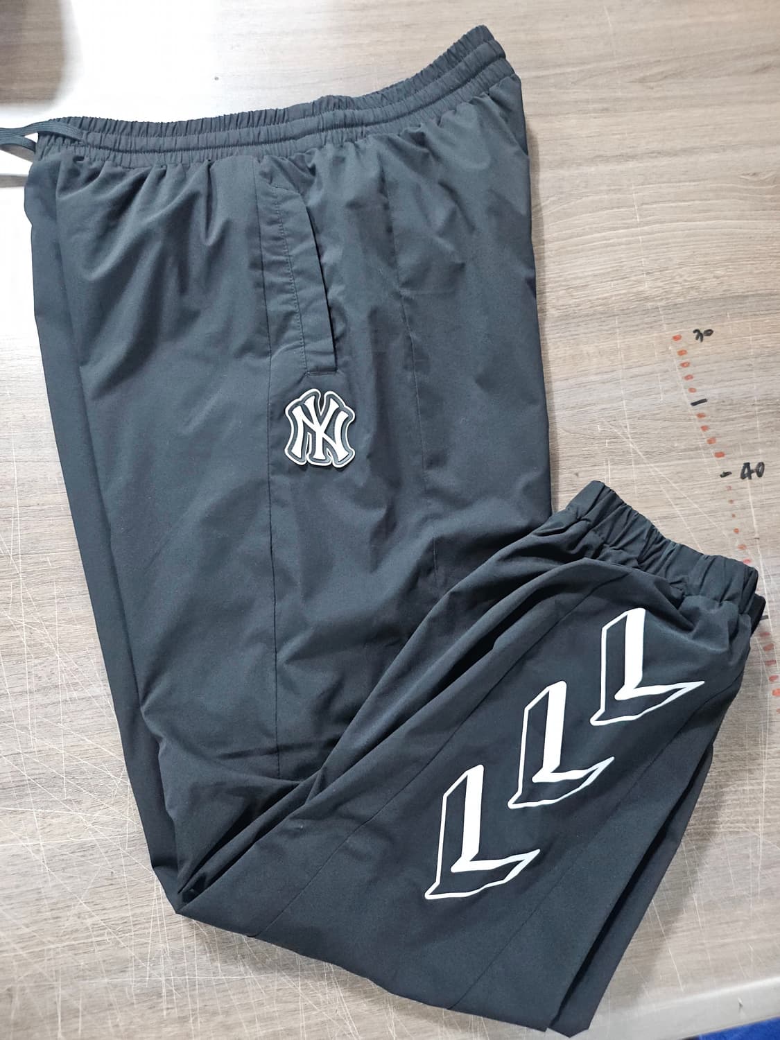 NY Yankees NY 트레이닝 조거팬츠 바지 블랙 165 상품이미지1