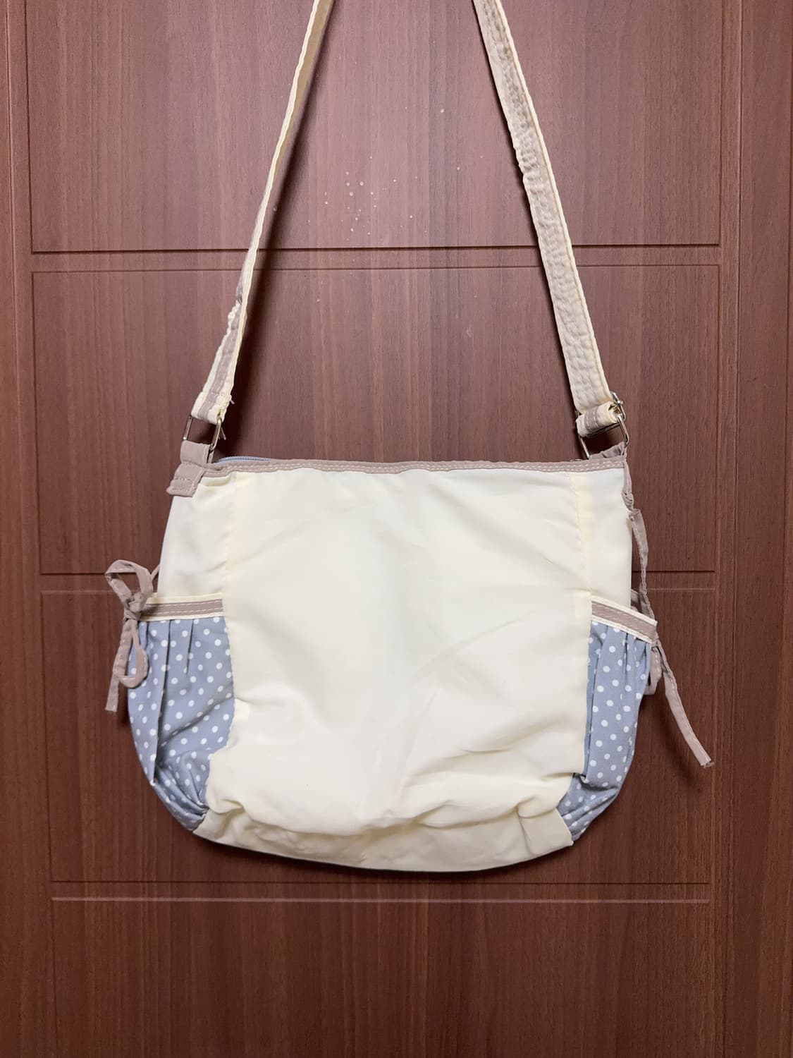 빈티지 모리걸 아이보리 도트 그레이 단추 포인트 크로스백 모리 가방 상품이미지2