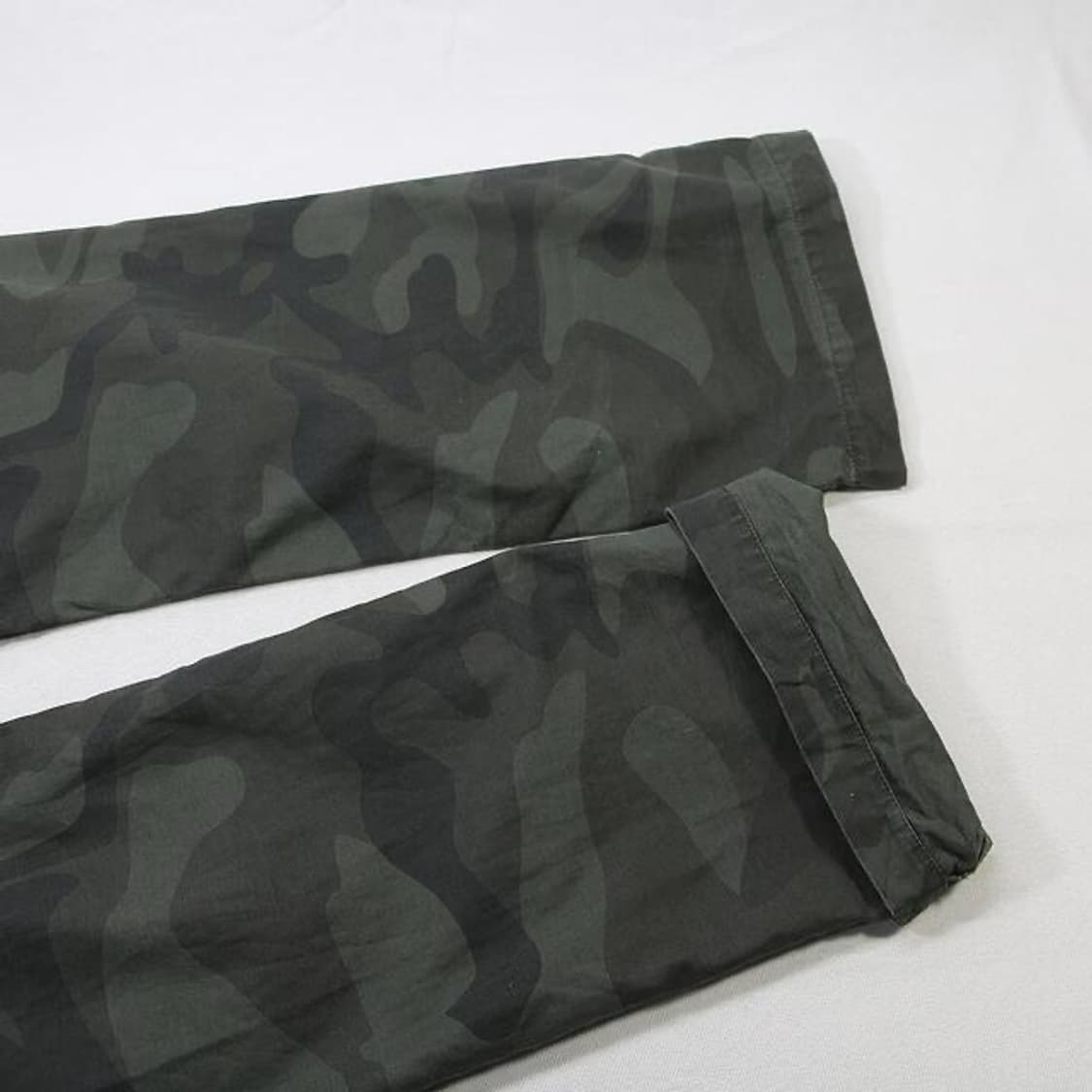 (착용컷) BARCEDOS 카모 카고 팬츠 (32.5) 상품이미지9