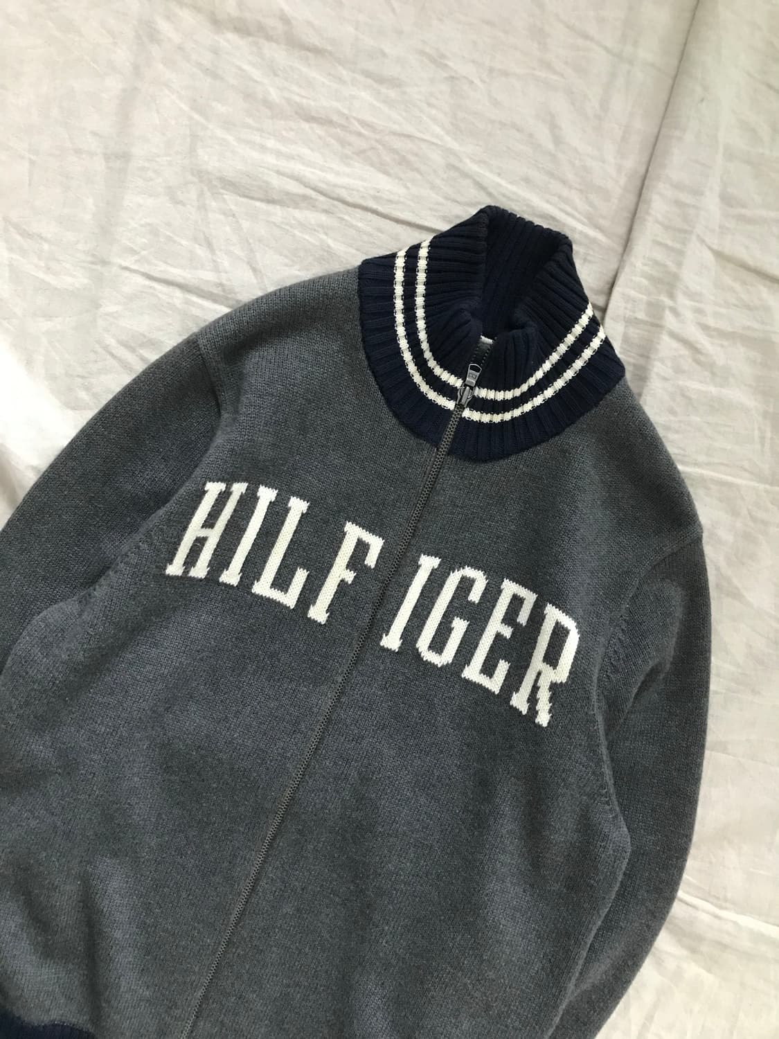 타미힐피거 중앙 스펠아웃 차콜 니트 집업 상품이미지6