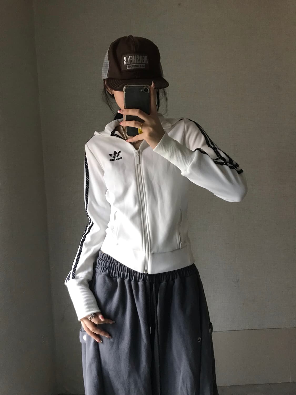 아디다스 흰검 도트 후드 져지 상품이미지1