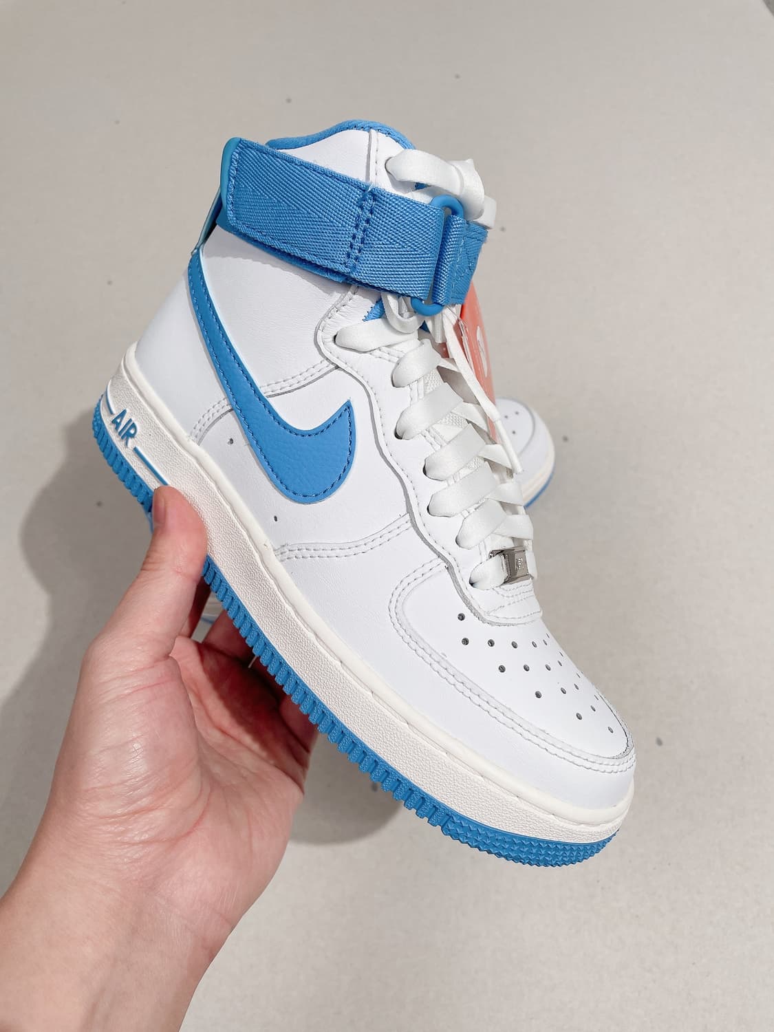 (정품/새상품) 나이키 여성 스카이블루 에어포스 하이 스니커즈 상품이미지1