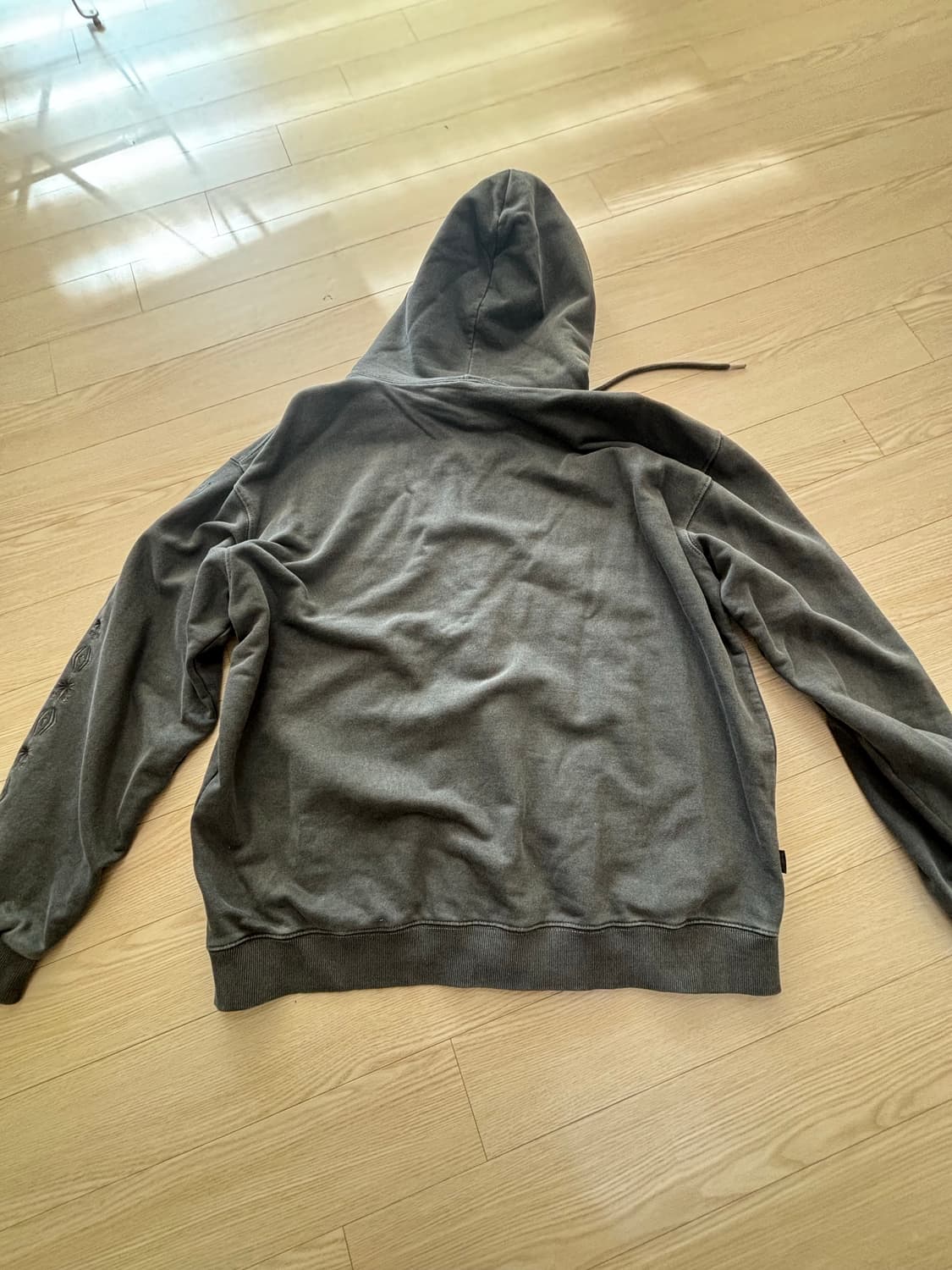 꼼파뇨 후드집업 챠콜 상품이미지2