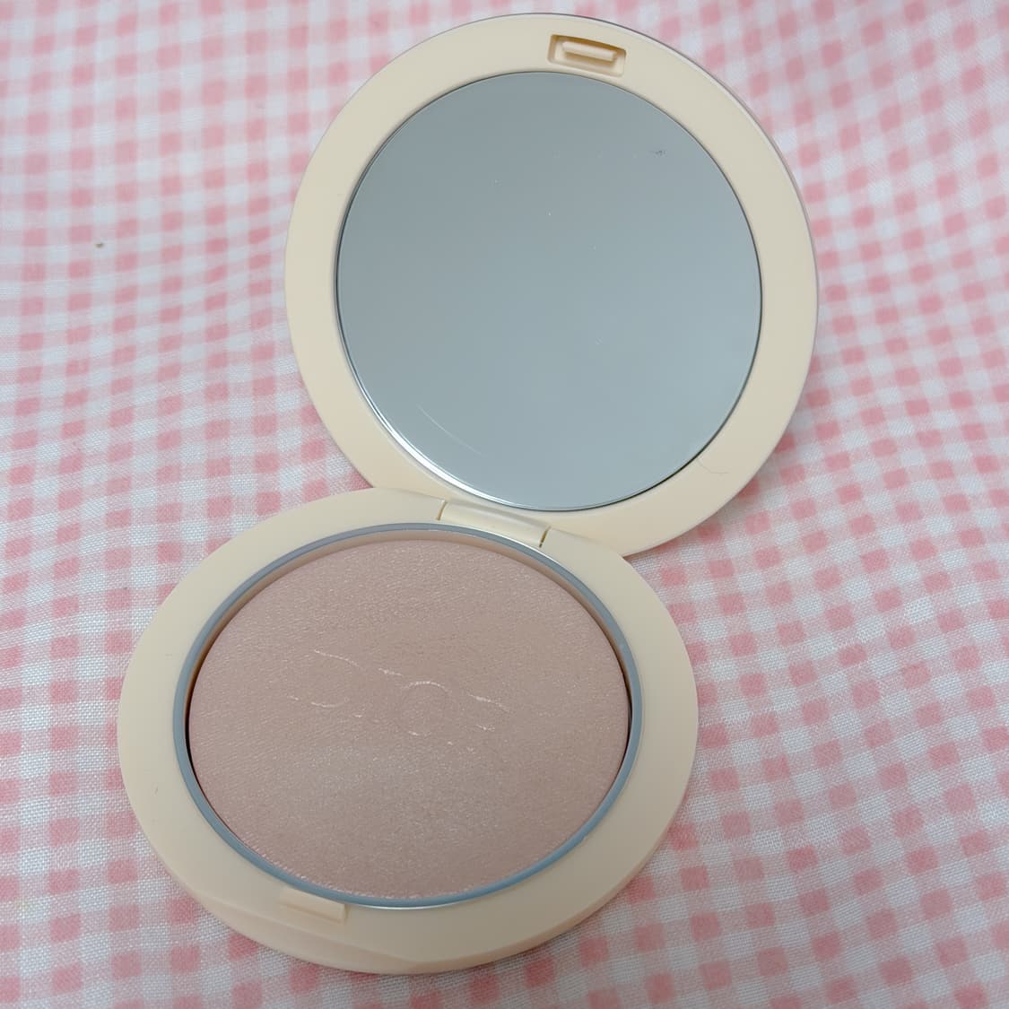 디올 핑크 글로우 포에버 꾸뛰르 루미나이저 하이라이터 파우더 2호 상품이미지2