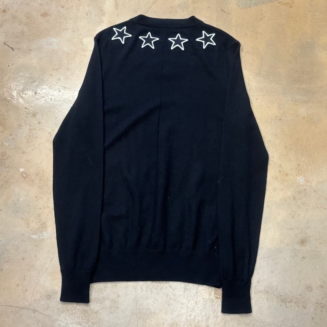 지방시 블랙 스타 자수 블랙 울 니트 상품이미지3