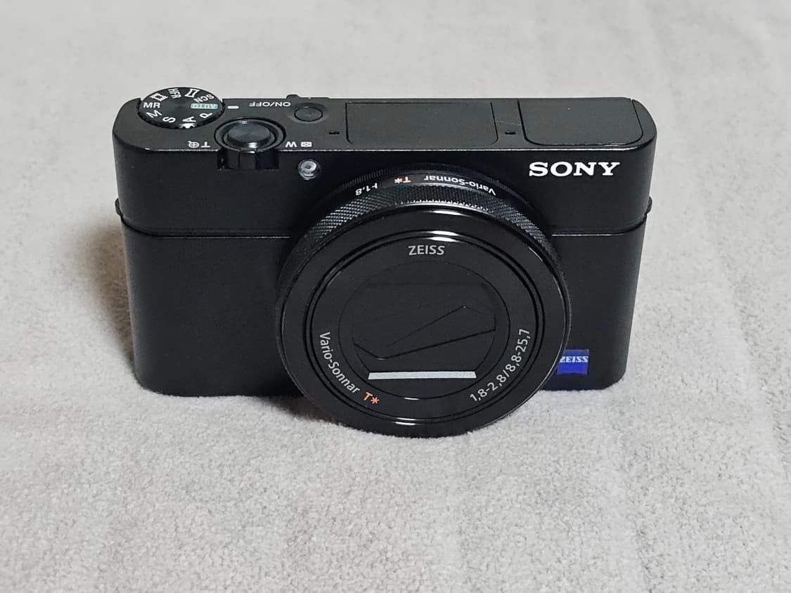 소니 RX100m4 디지털 카메라 상품이미지2