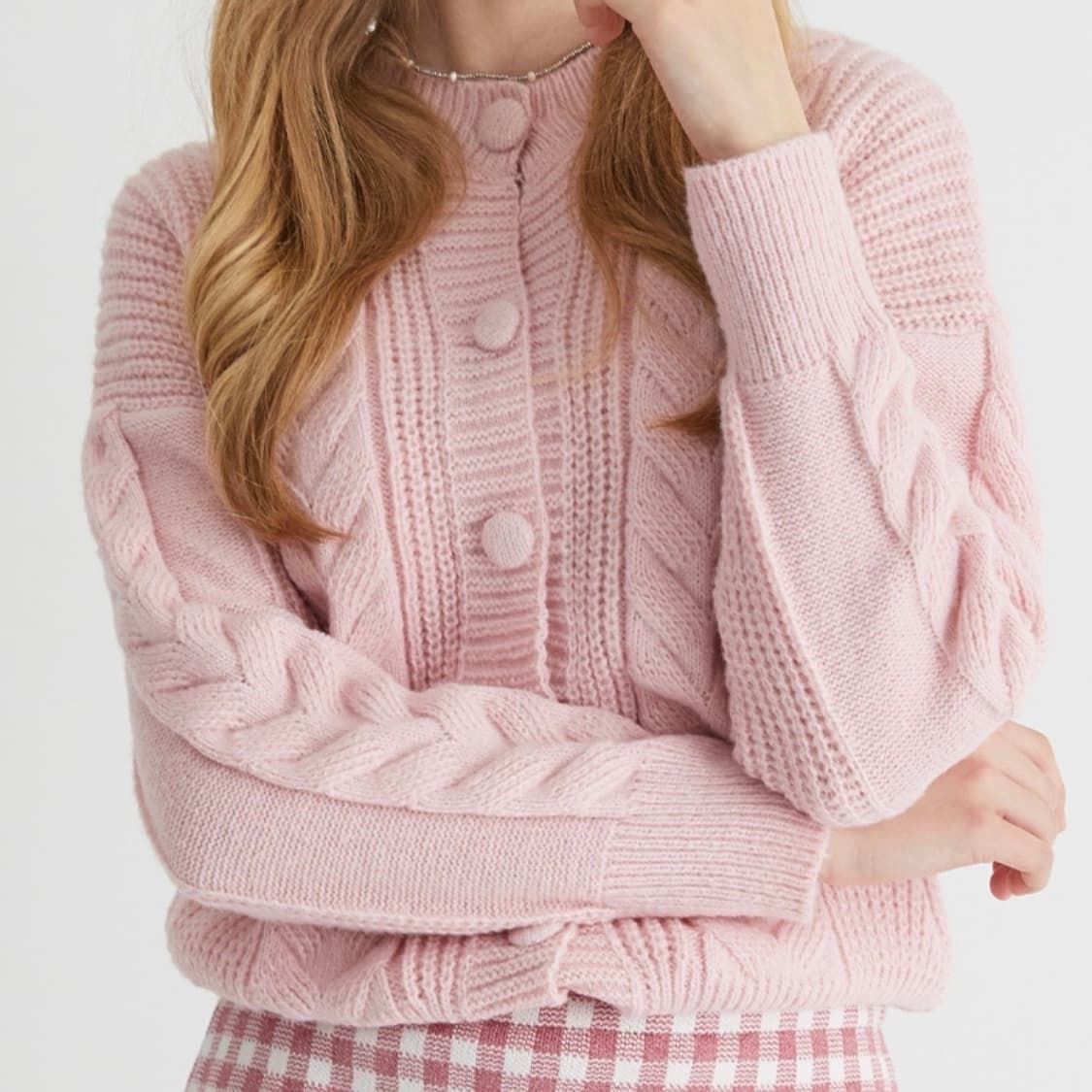 연핑크 베이비핑크 케이블 니트 꽈배기 버튼 카디건 가디건 니트 딸기우유 상품이미지2