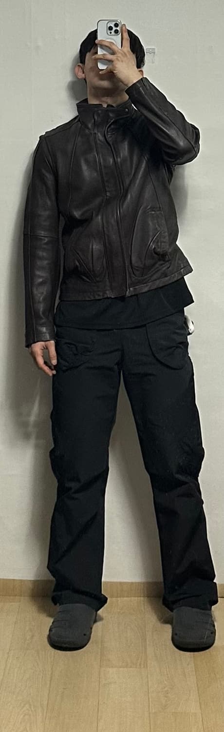 하이넥 절개 디테일 쉽스킨 자켓 상품이미지6