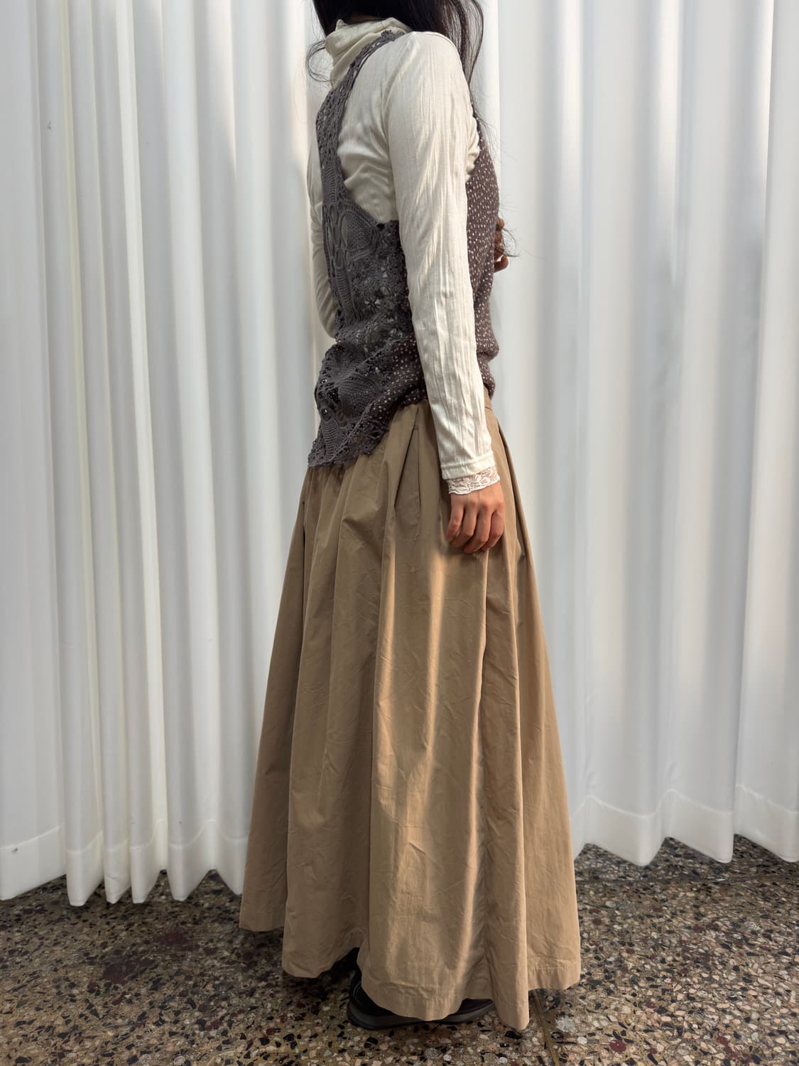 beige pleats long skirt 상품이미지5
