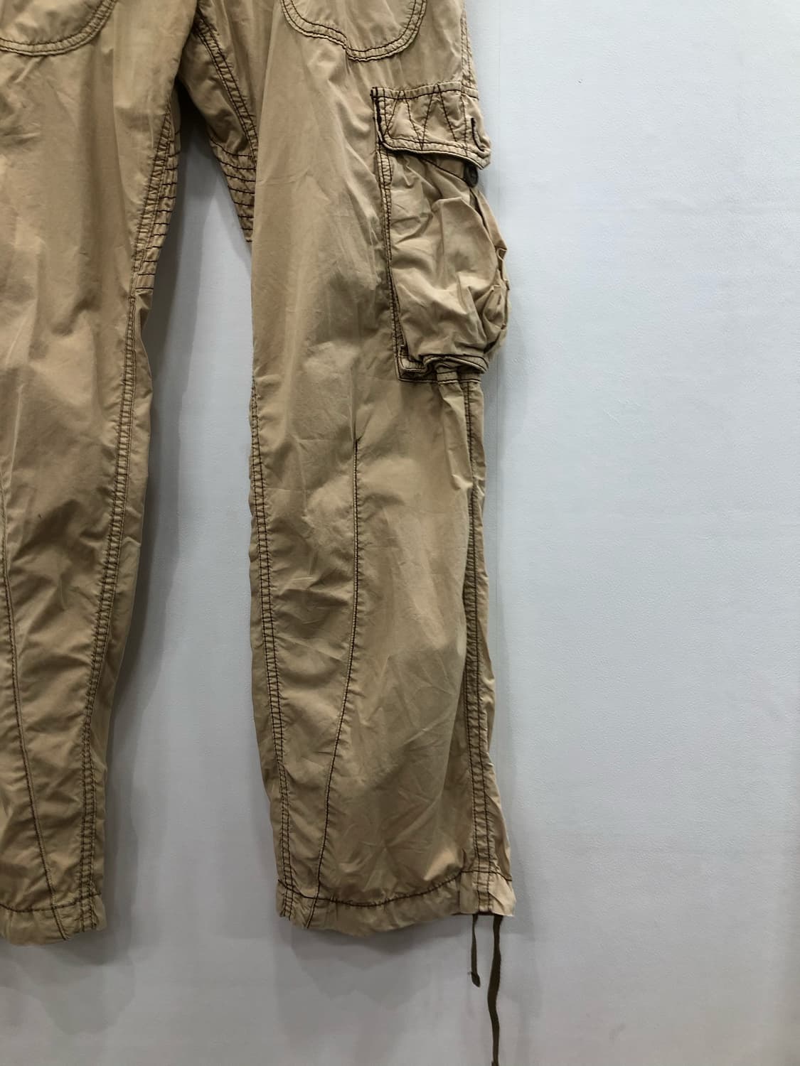 y2k beige stitch detail cargo pants 상품이미지7
