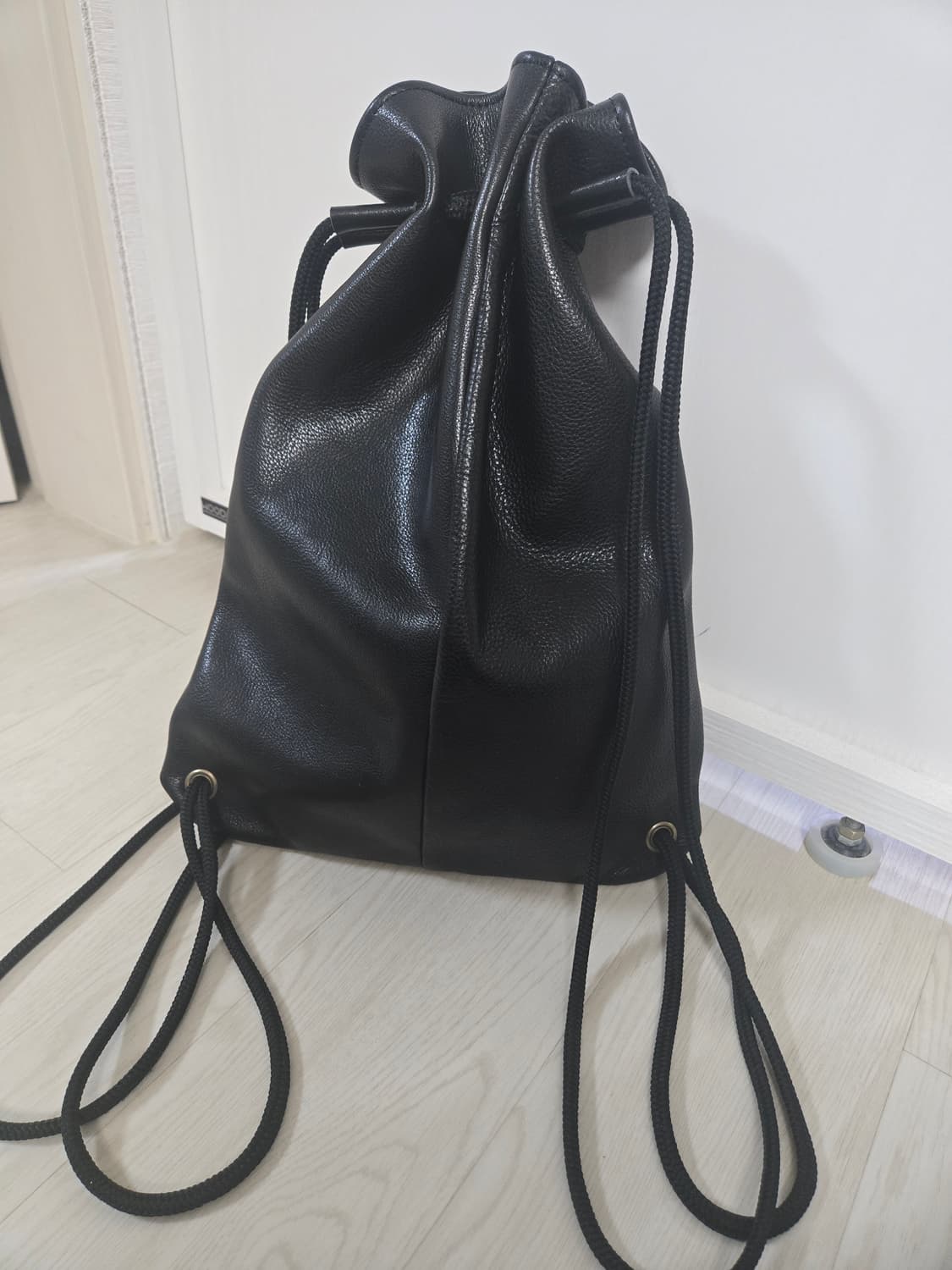 올레더 스트링 백팩 상품이미지1