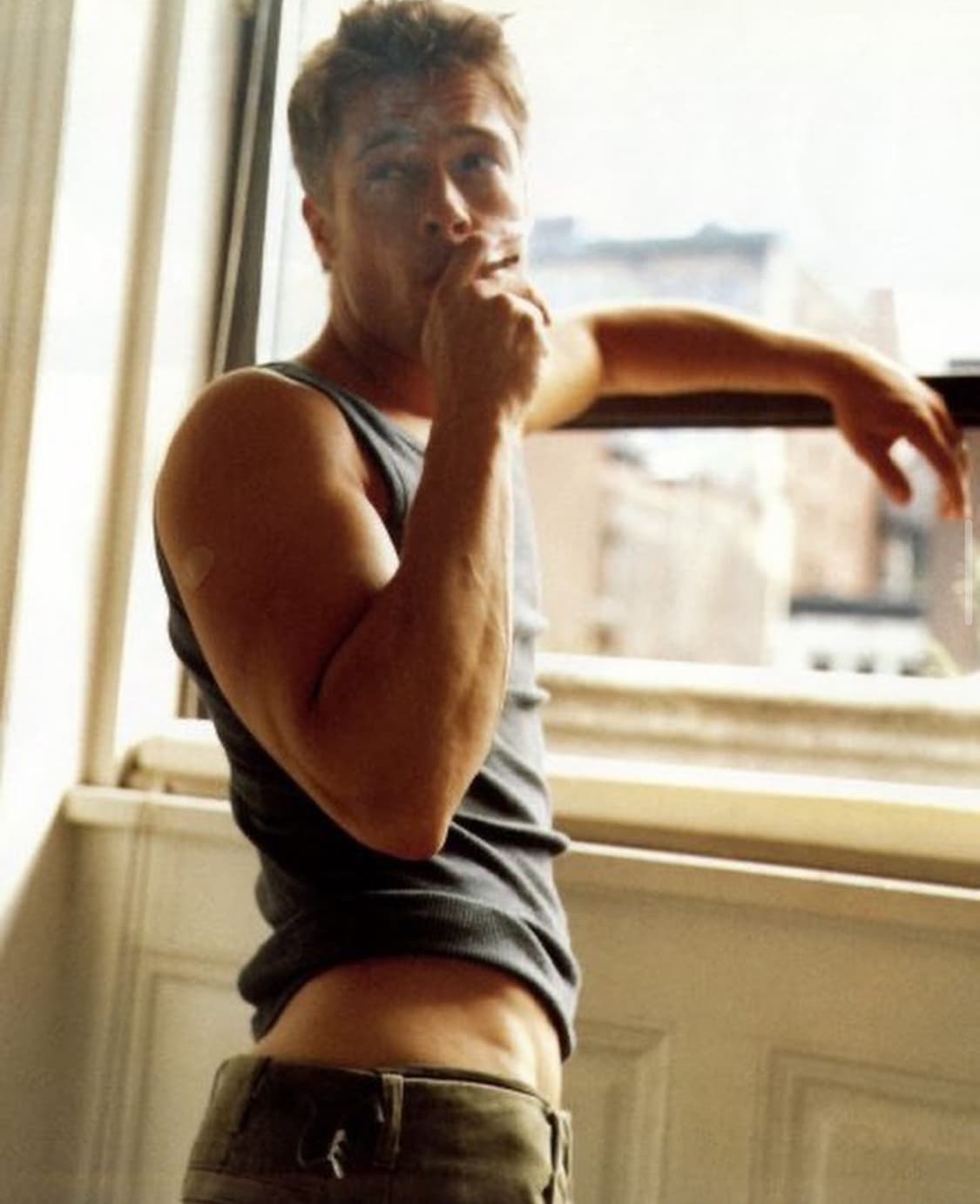 드리스 반 노튼 니트 롱슬리브 상품이미지1